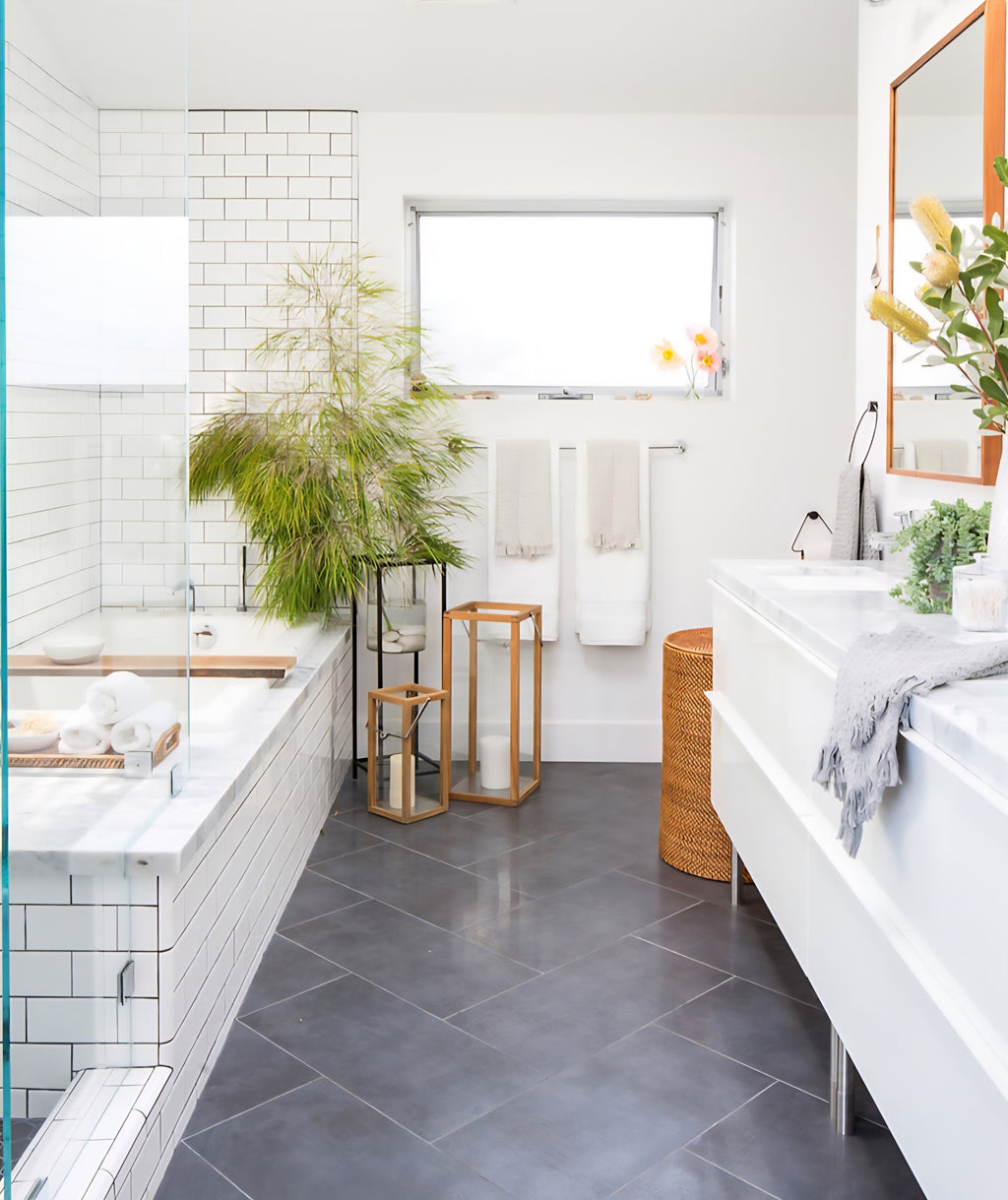 THE ONE × Sedona — White Hamper with Laundry Bag Liner