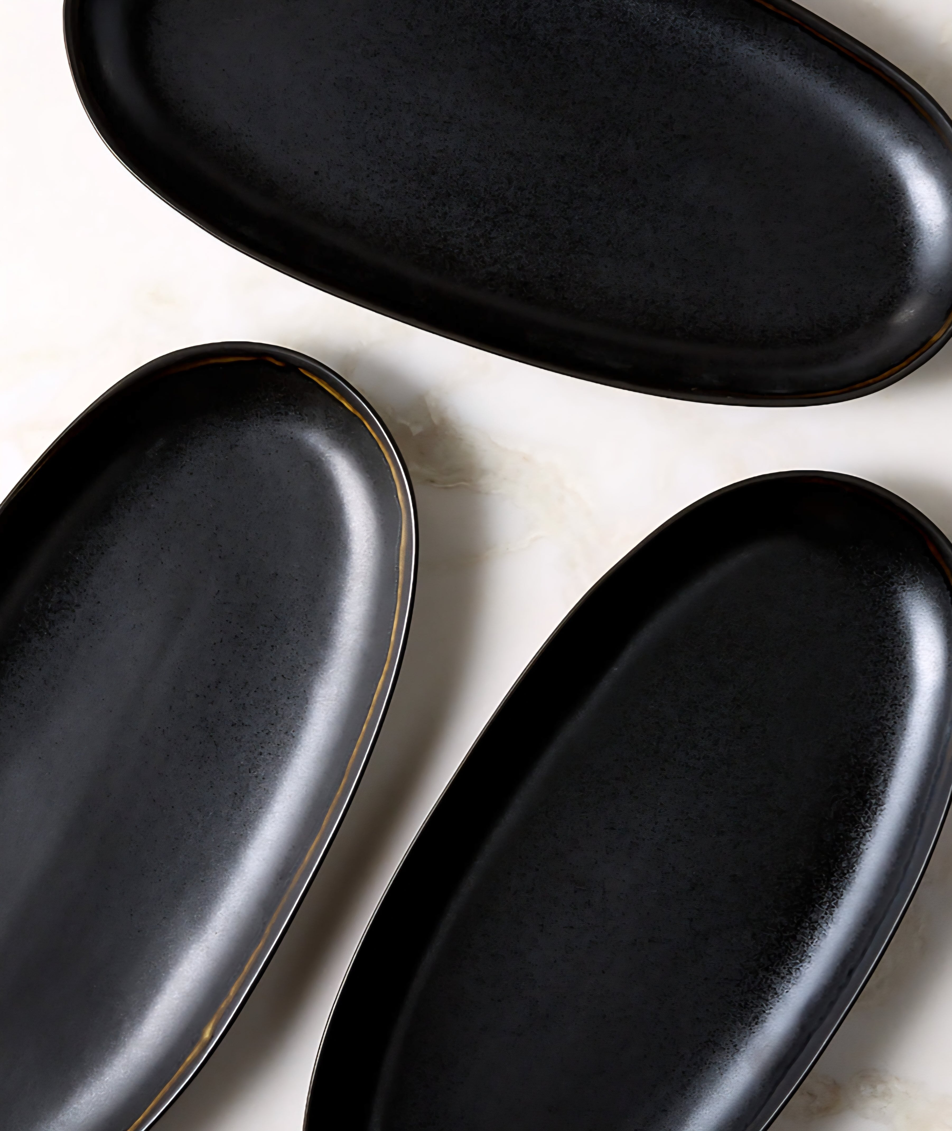 THE ONE × Hyacinth — Oval Black Serving Platter with Reactive Glaze