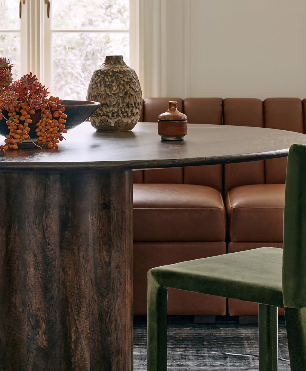 THE ONE × Viggo — Dark Mango Wood Dining Table
