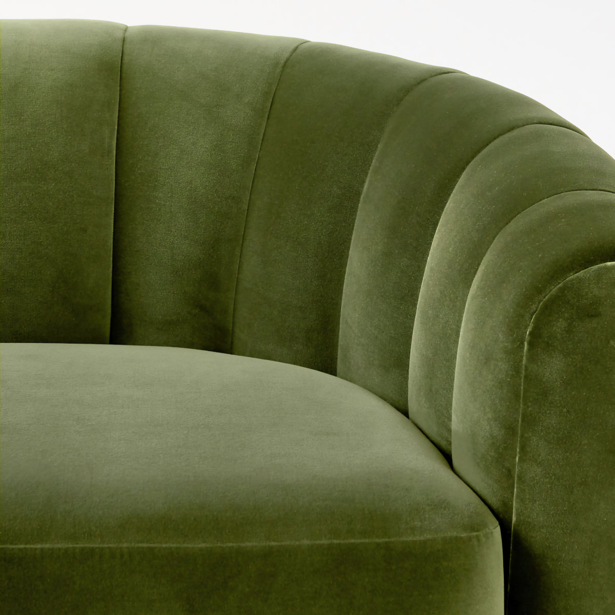 THE ONE × Fitz — Channeled White Boucle Loveseat