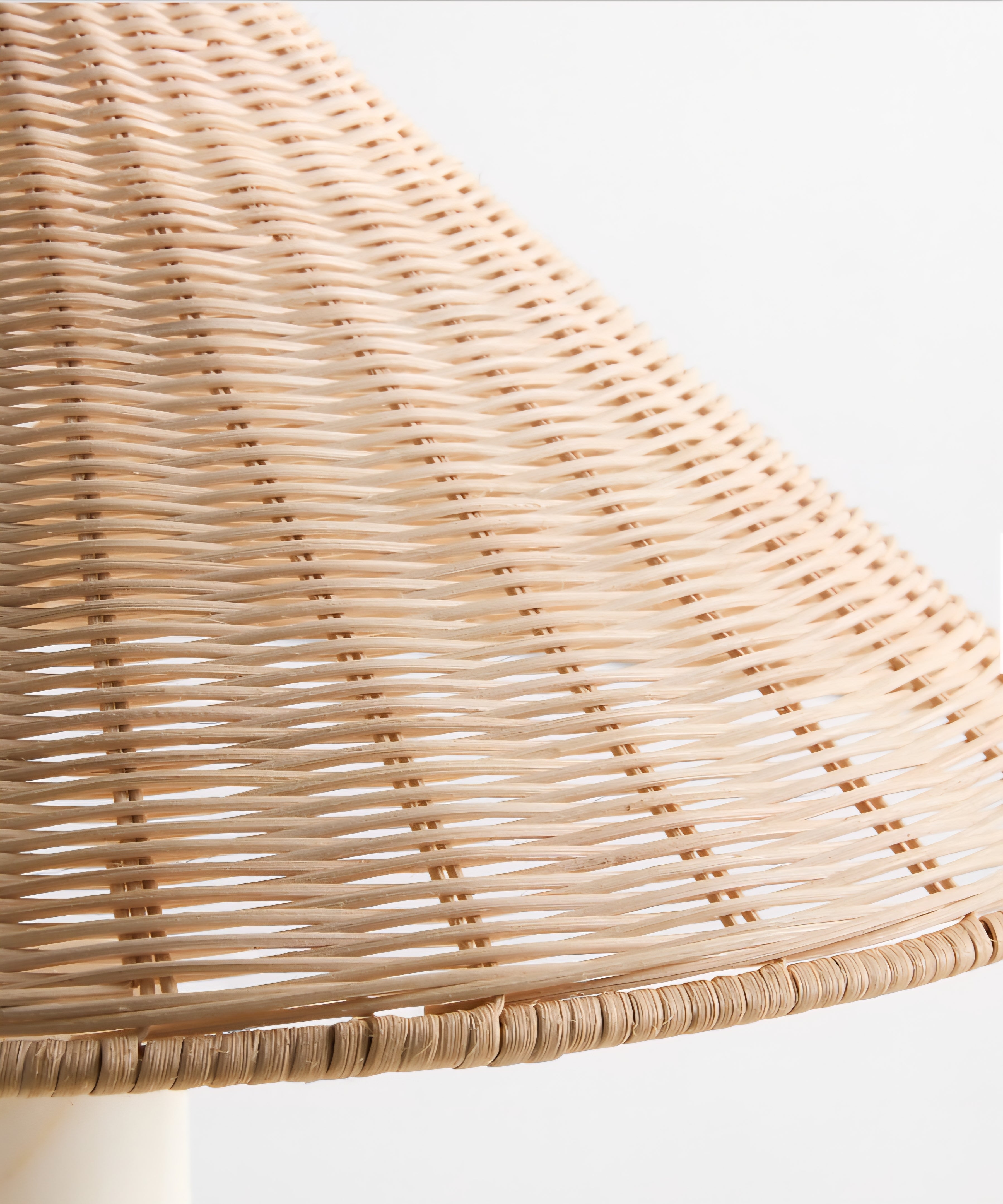 THE ONE × Beachwood — Calacatta Marble Table Lamp with Wicker Shade (20.7")
