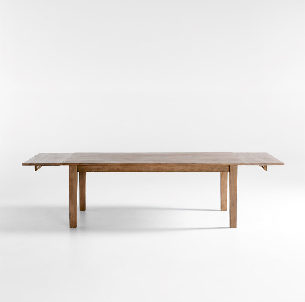 THE ONE × Basque — Table à manger en bois massif brun clair vieilli