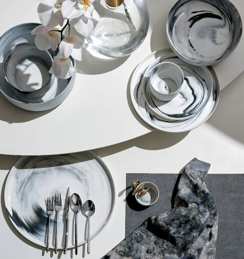 THE ONE × Swirl — Black and White Serving Bowl