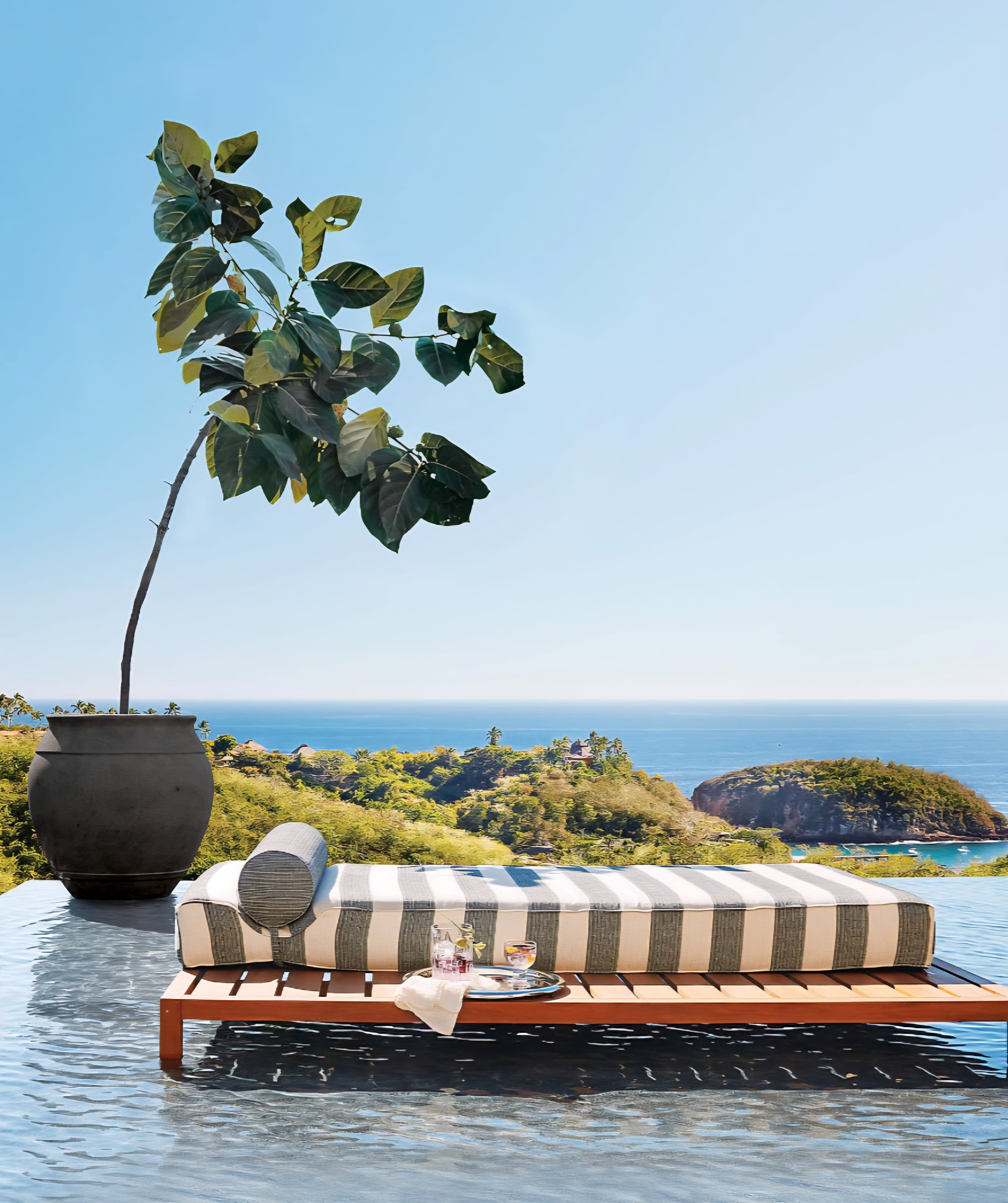 THE ONE × Piero — Round Polished Stainless Steel Serving Tray
