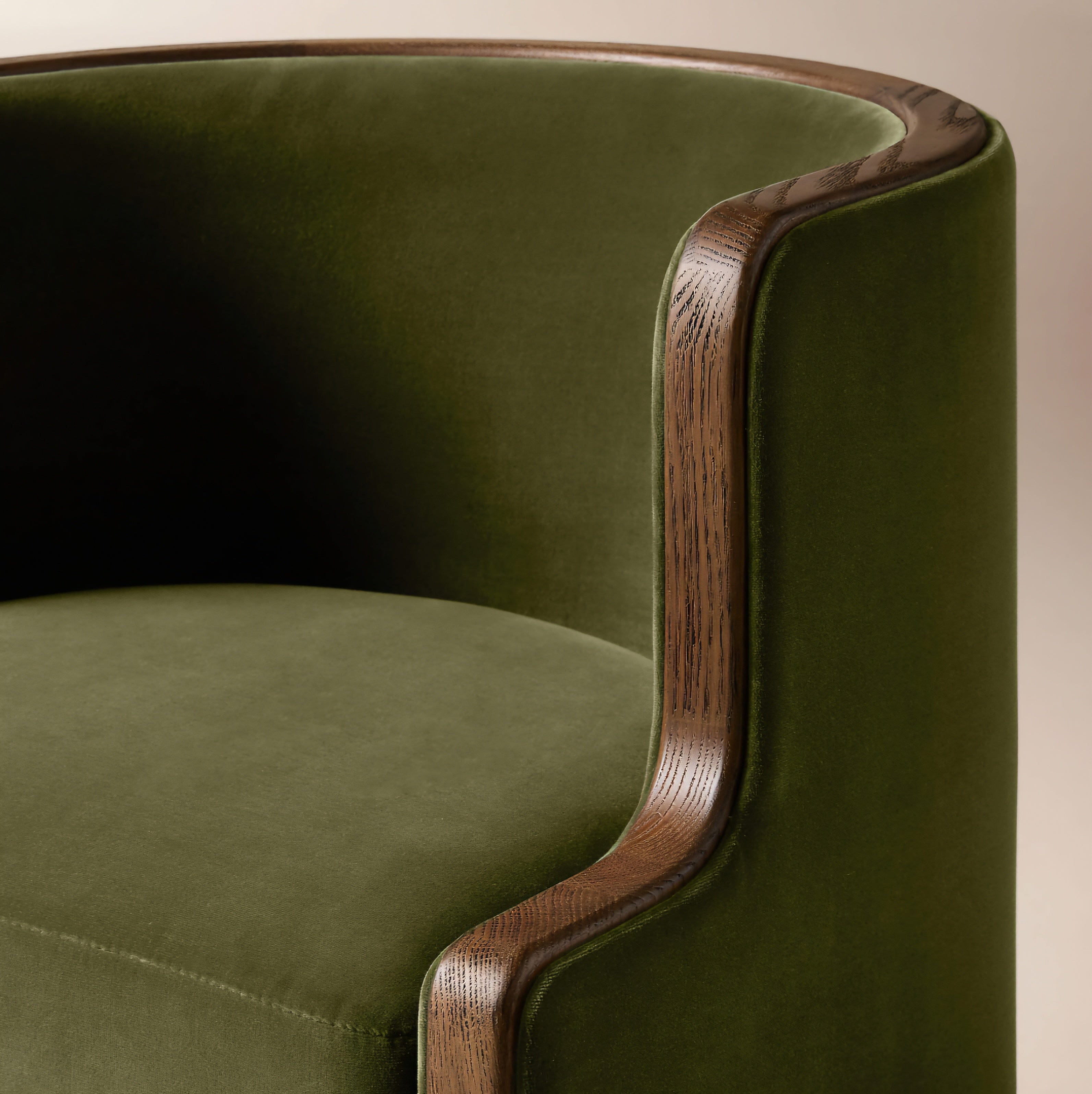 THE ONE × Chester — Olive Green Velvet Dining Chair