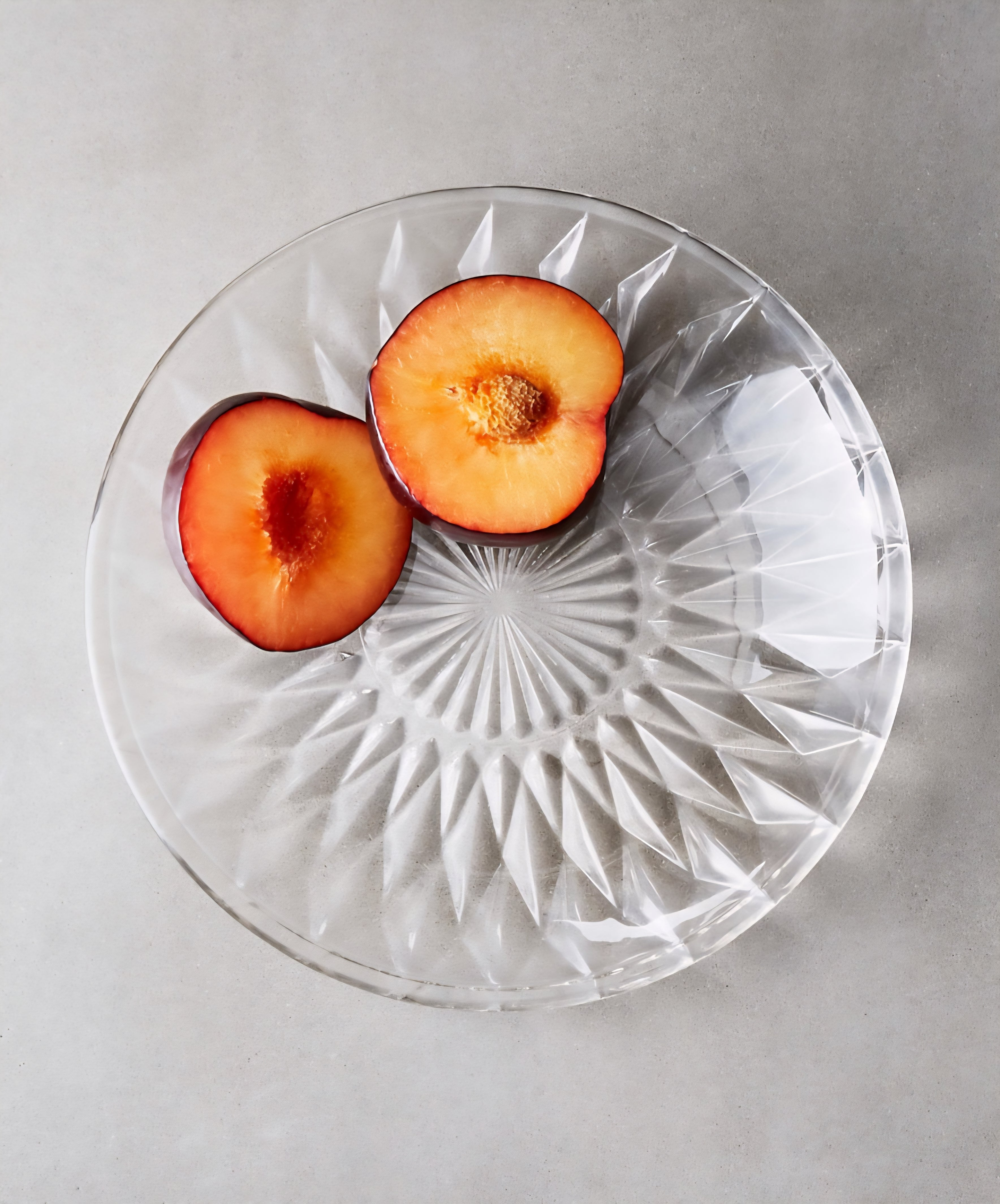 THE ONE × Daphne — Glass Appetizer Plates