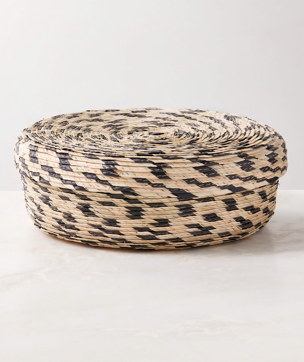 THE ONE × Mezze — Black and Natural Serving Basket with Lid