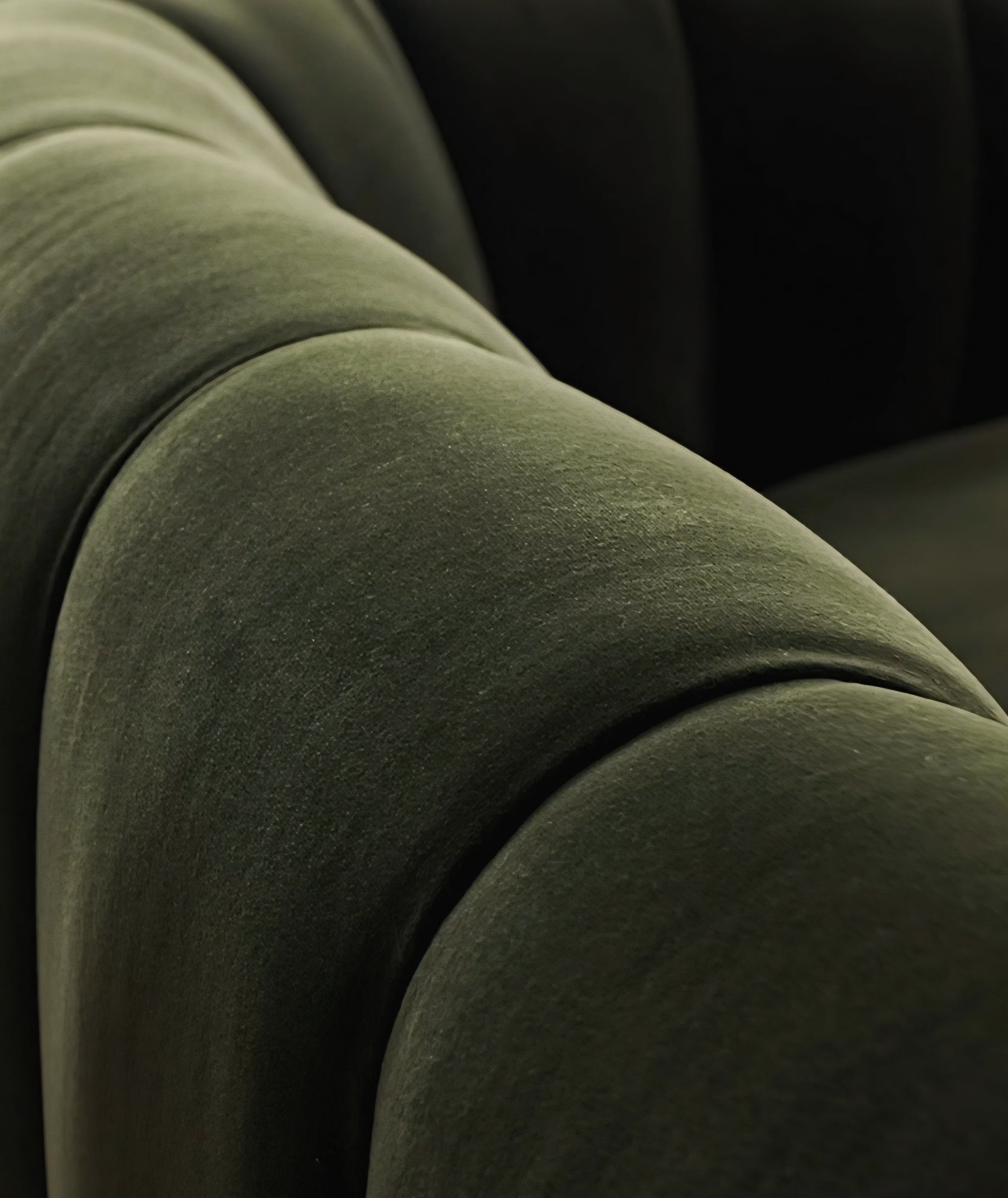THE ONE × Fitz — Channeled White Boucle Loveseat