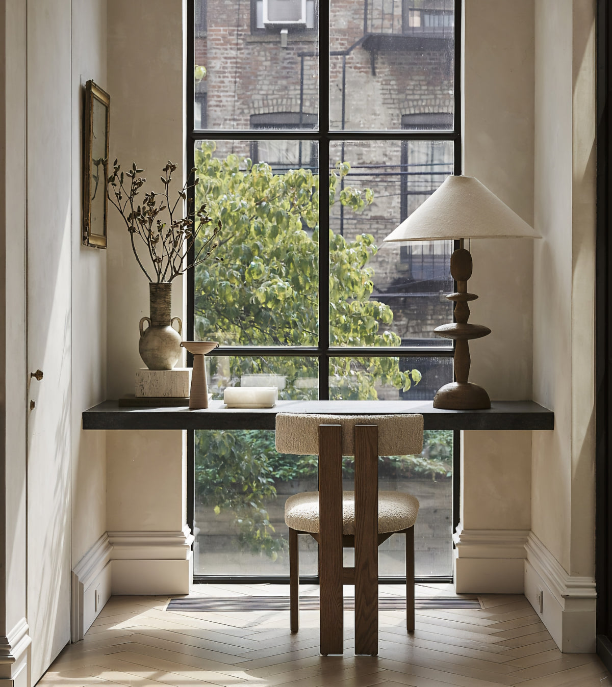 THE ONE × Ceremonie — Chaise de salle à manger en bouclé