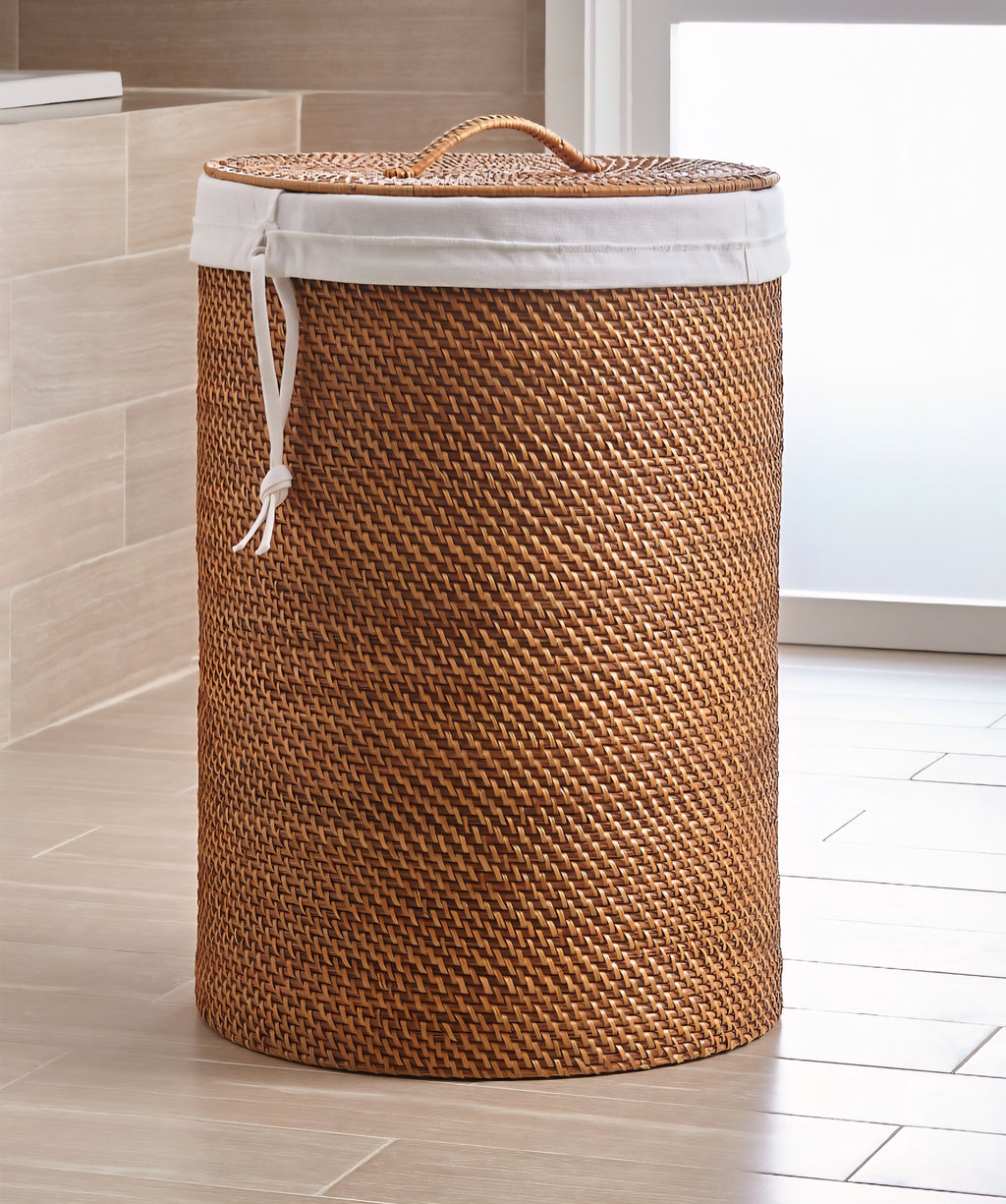 THE ONE × Sedona — White Hamper with Laundry Bag Liner