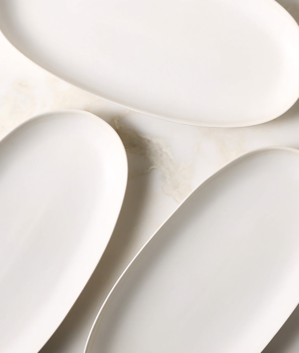 THE ONE × Hyacinth — Oval Black Serving Platter with Reactive Glaze
