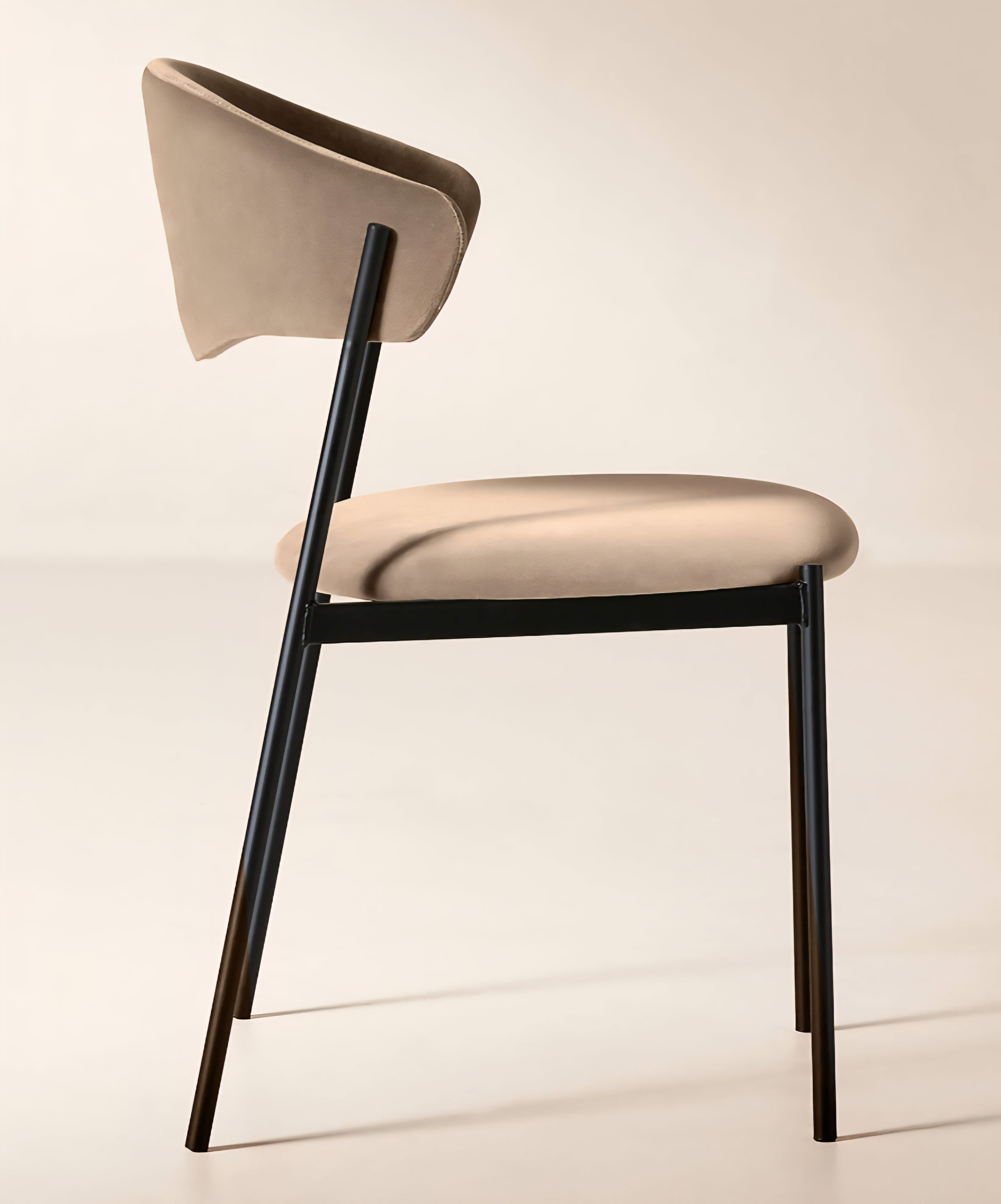 THE ONE × Damato — Mink Velvet Dining Chair