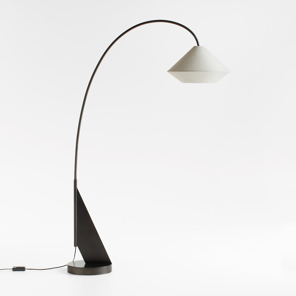 THE ONE × Avenir — Arc-Stehlampe „Dark Bronze“ (79″)