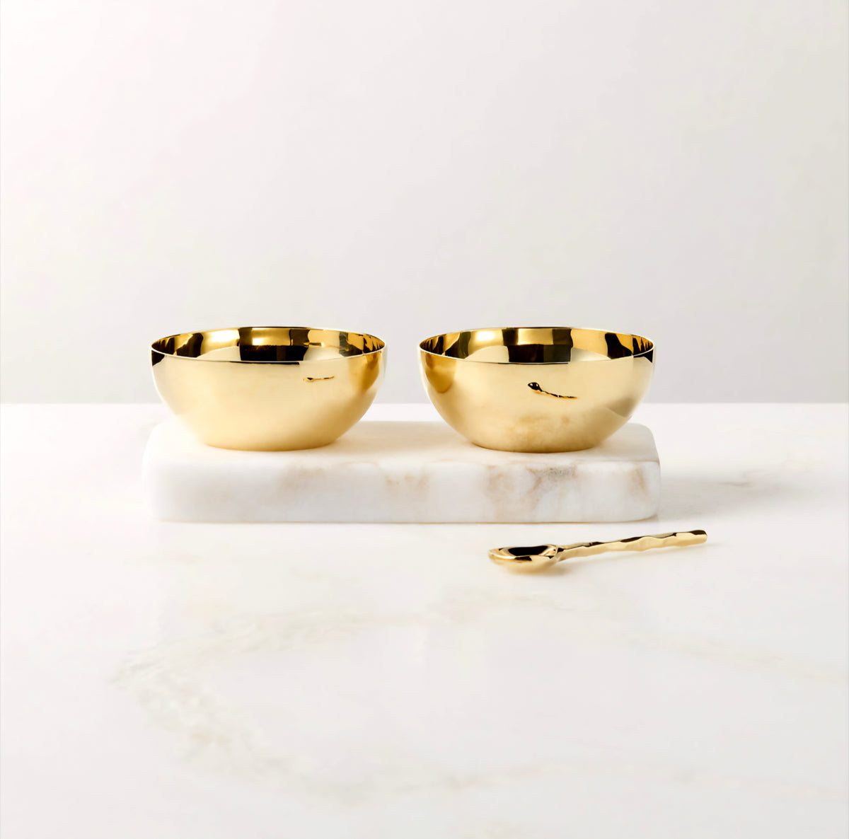 THE ONE × Unlacquered — Mini Pinch Bowl Set with White Alabaster Base