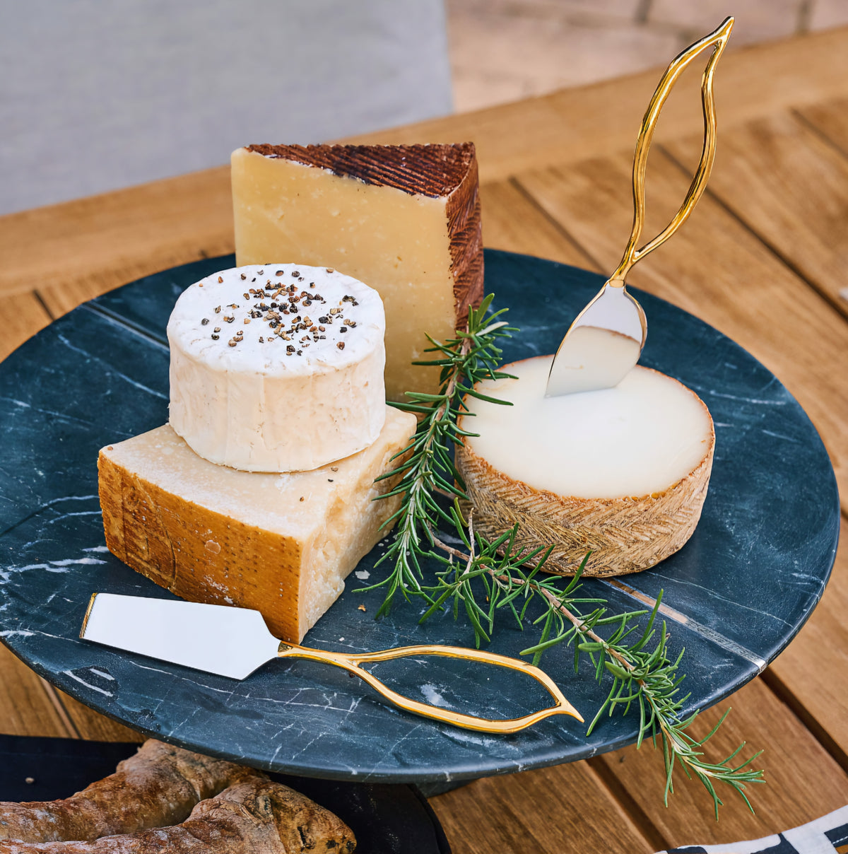 THE ONE × Valleta — Gold Cheese Knives Set of 3