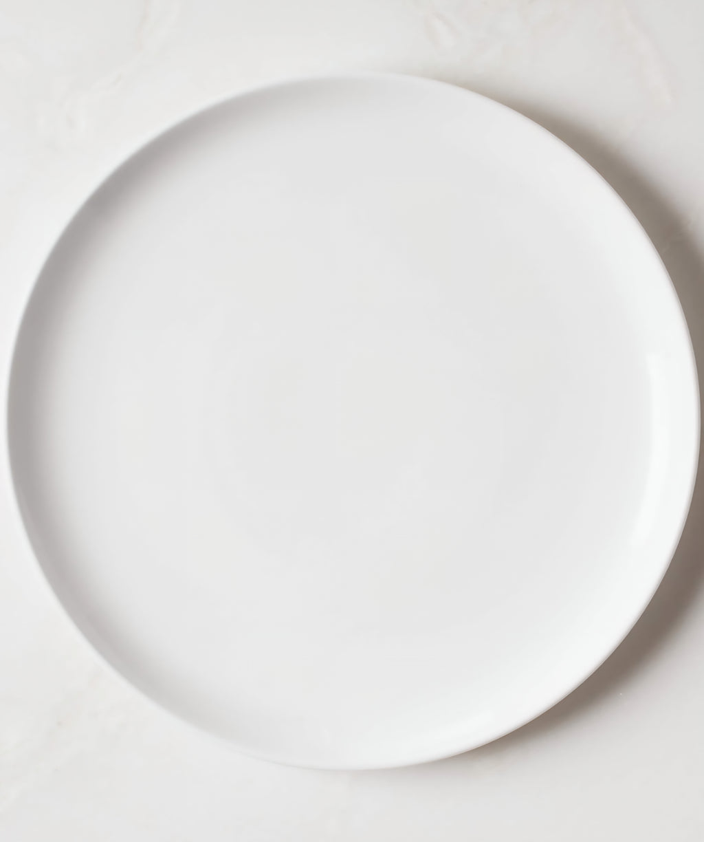 THE ONE × Contact — White Ceramic Dinner Plates with Black Rim