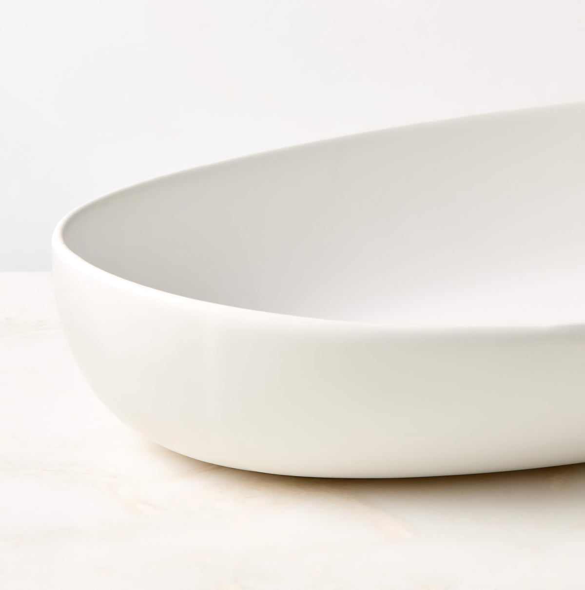 THE ONE × Mori — Matte White Oval Serving Bowl (Extra Large)