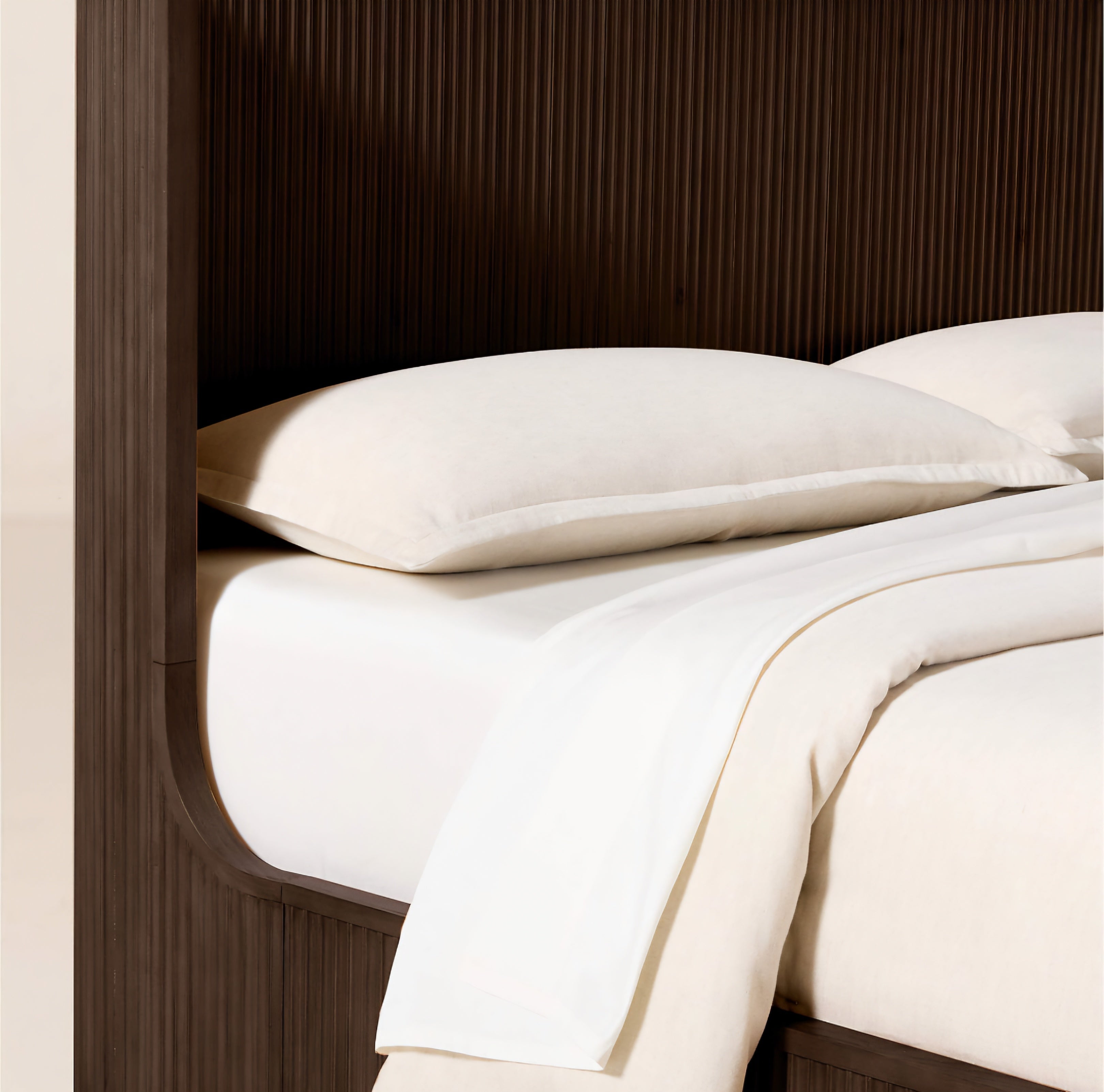 THE ONE × Davison — Fluted Dark Brown Wood King Bed