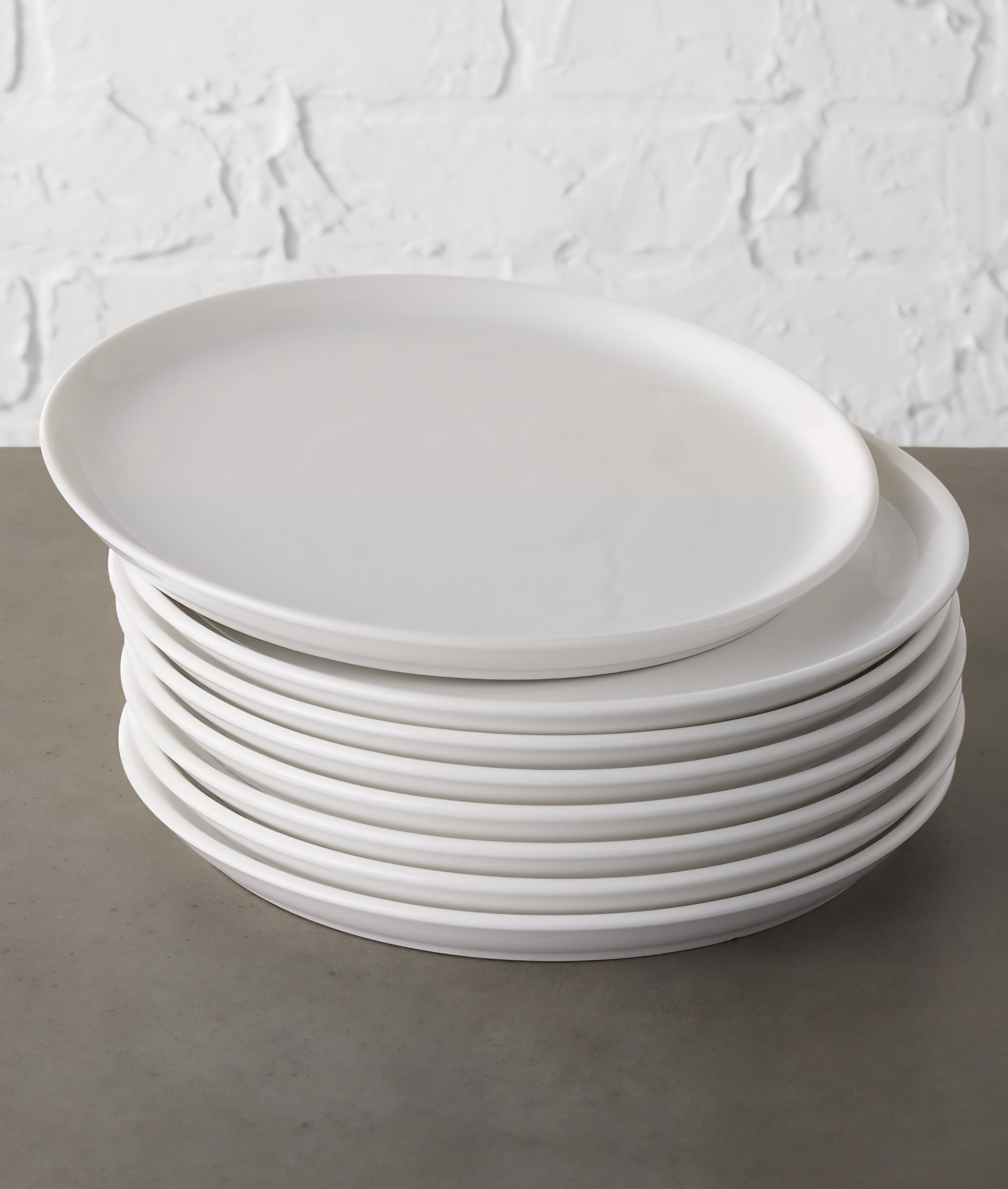THE ONE × Contact — White Ceramic Dinner Plates with Black Rim