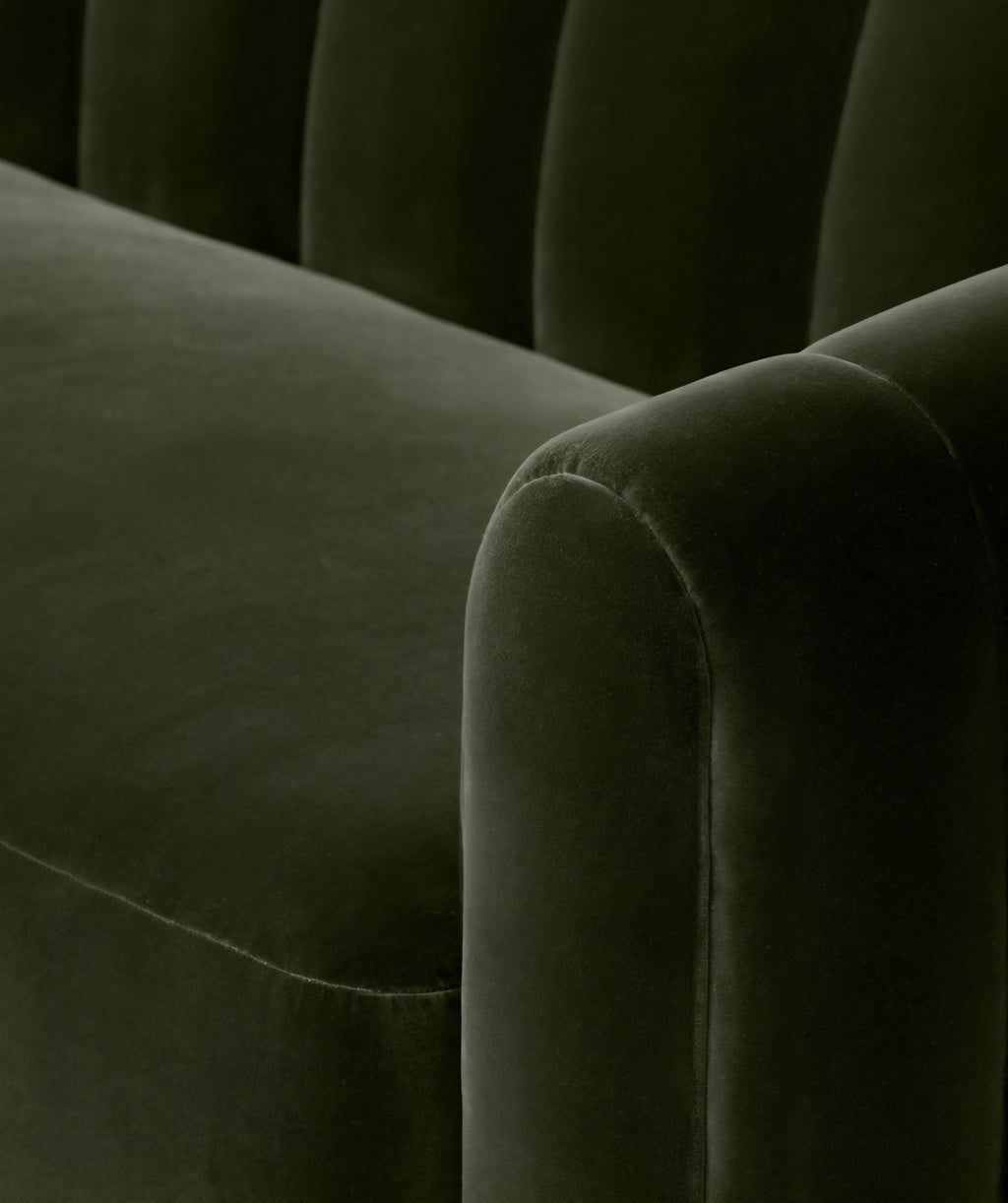 THE ONE × Fitz — Channeled White Boucle Loveseat
