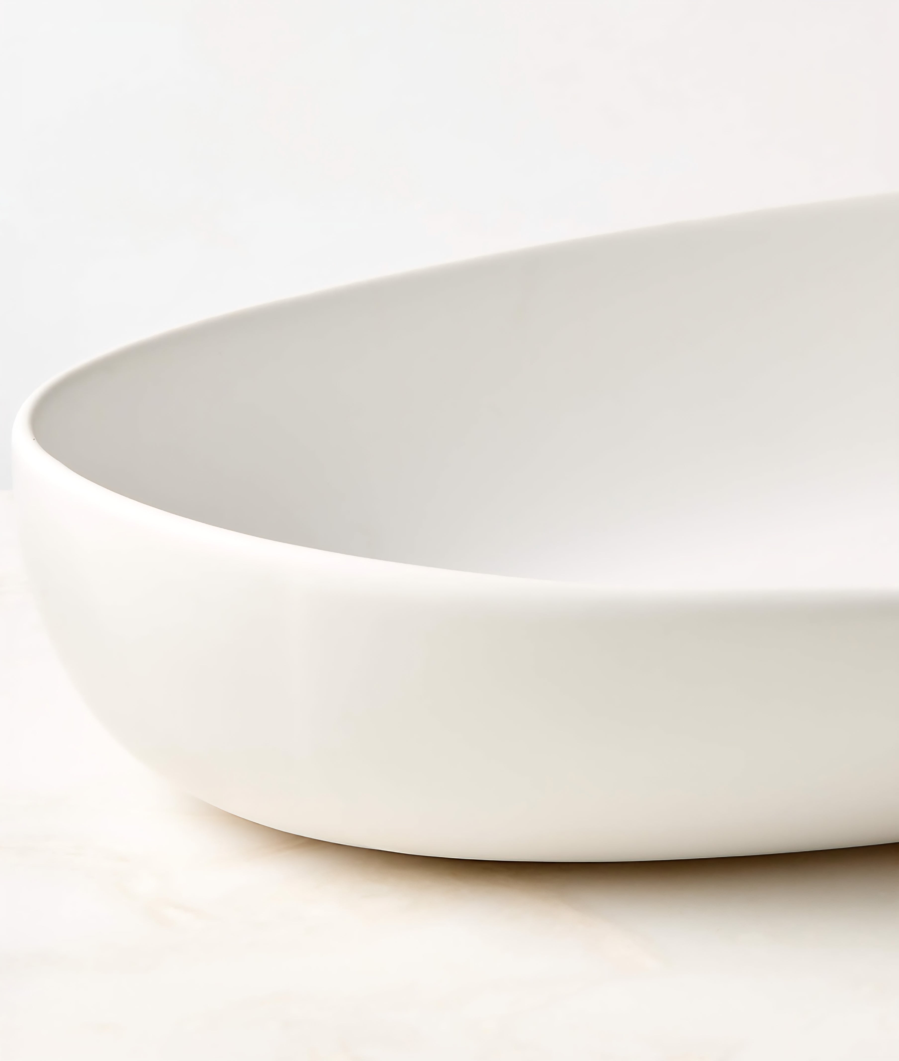 THE ONE × Mori — Matte White Oval Serving Bowl (Extra Large)