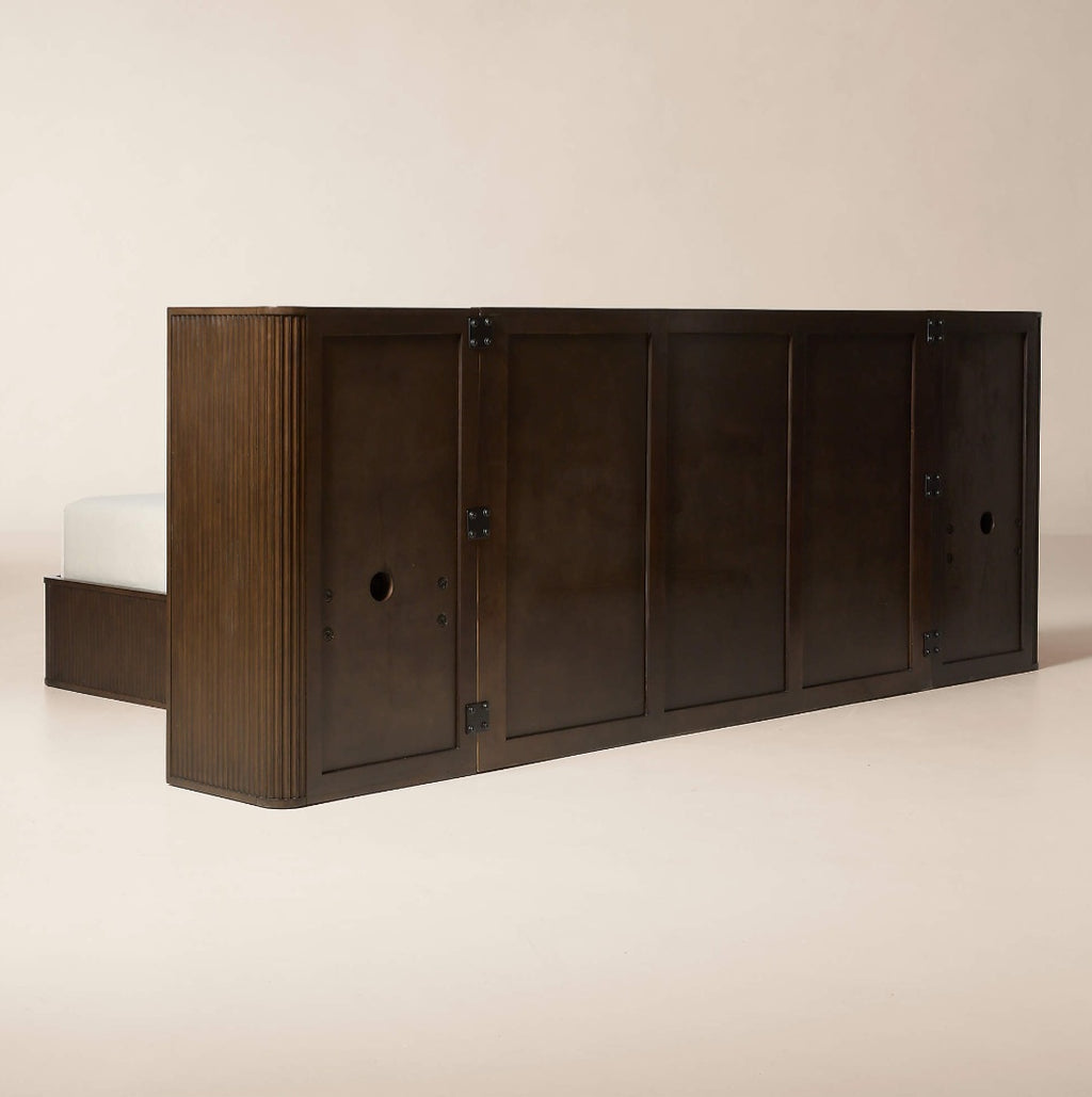 THE ONE × Davison — Fluted Dark Brown Wood King Bed with Nightstands