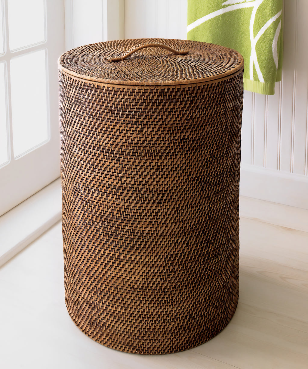 THE ONE × Sedona — White Hamper with Laundry Bag Liner