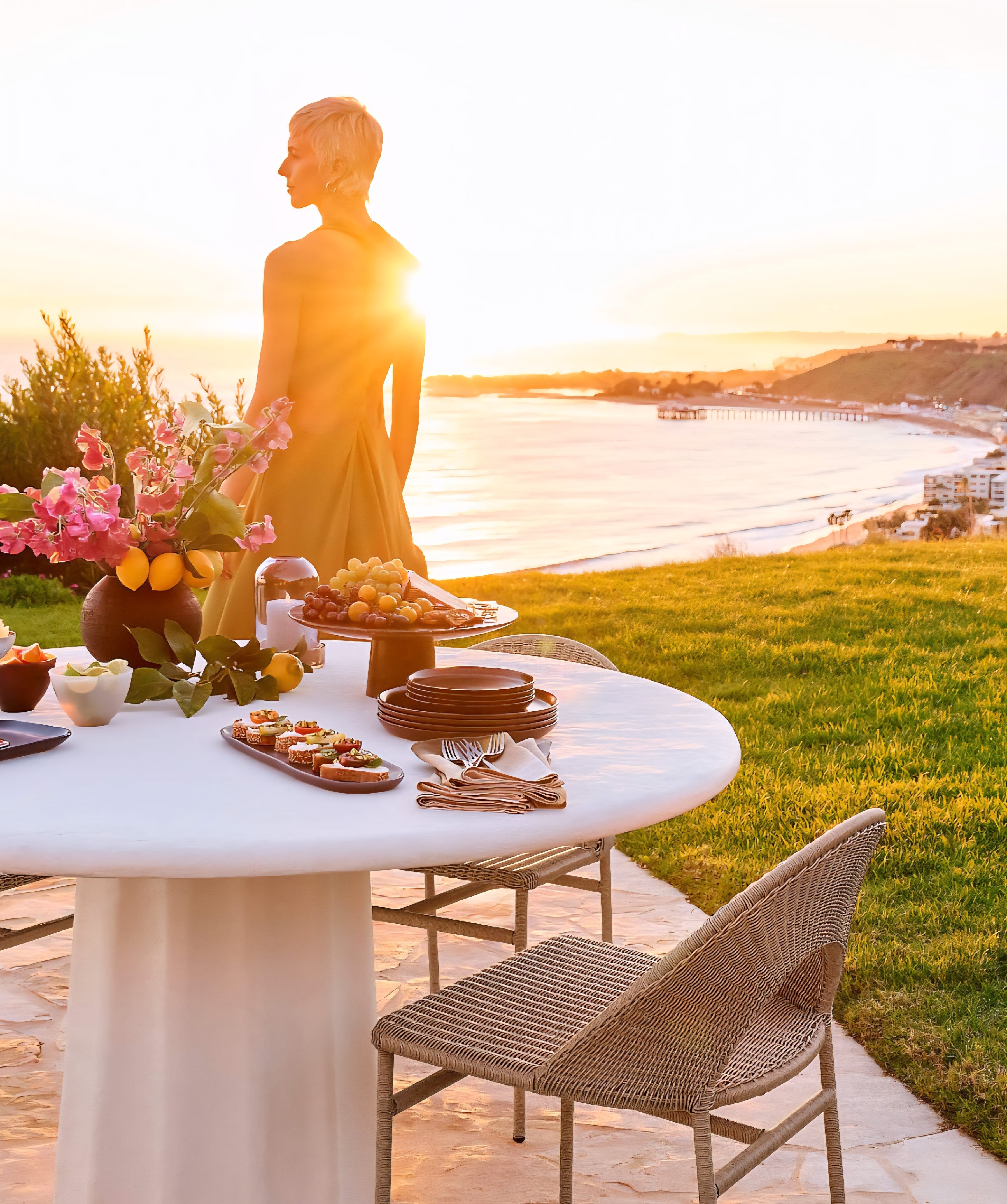 THE ONE × Boscoe — Cast Concrete Dining Table