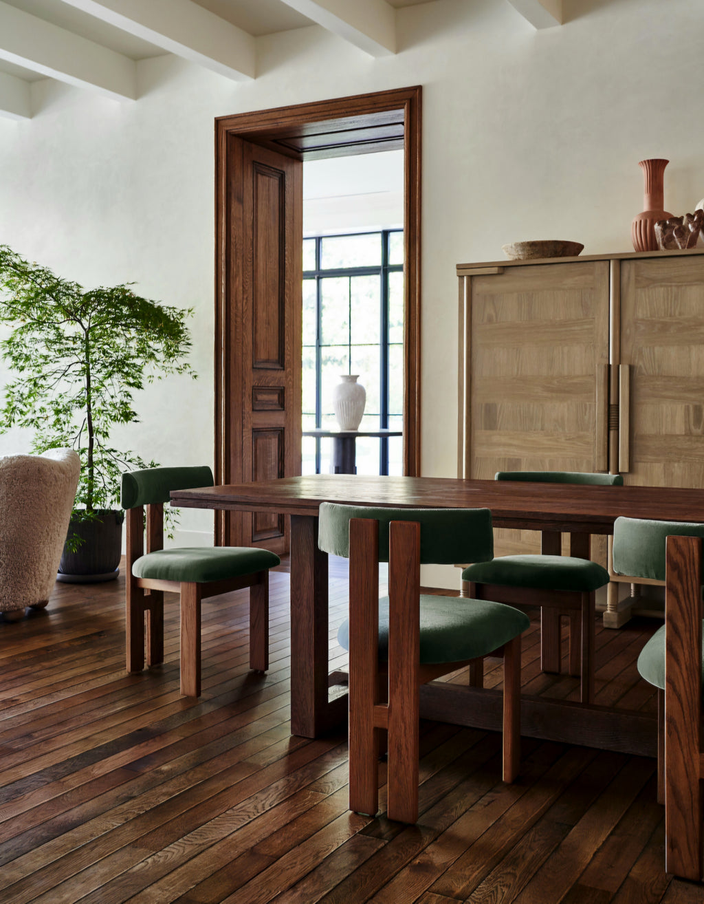 THE ONE × Ceremonie — Chaise de salle à manger en bouclé