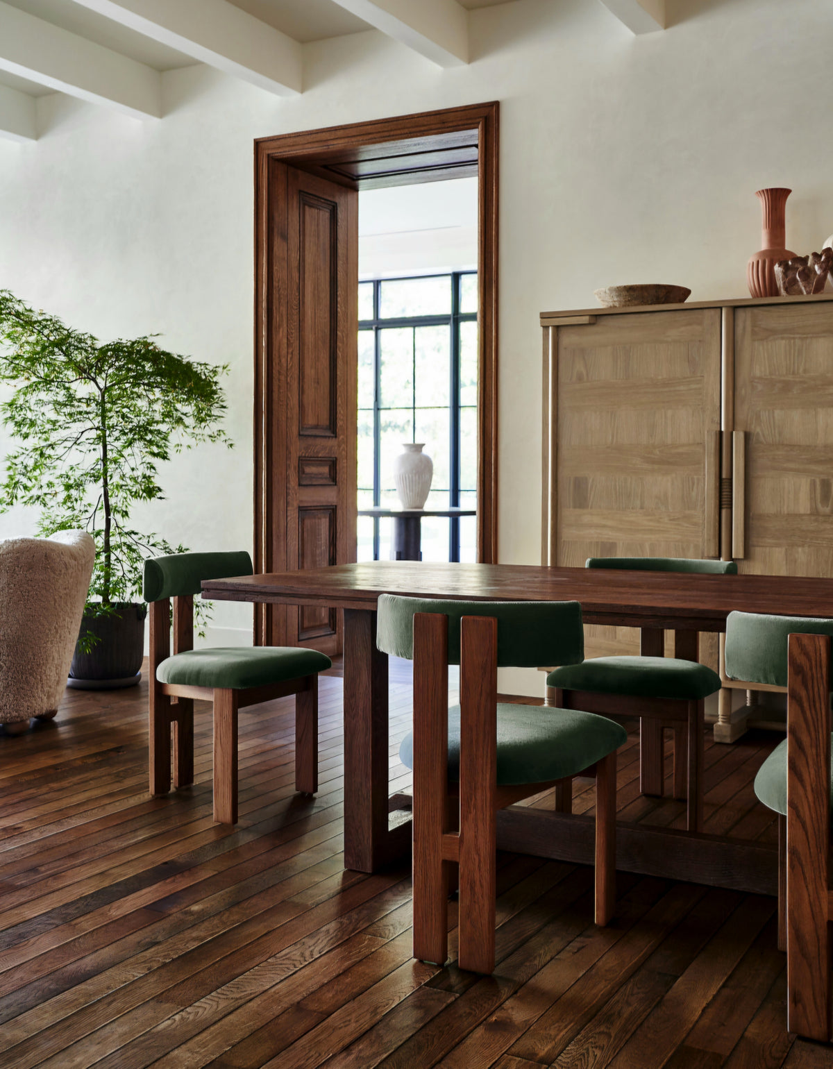 THE ONE × Ceremonie — Chaise de salle à manger en bouclé