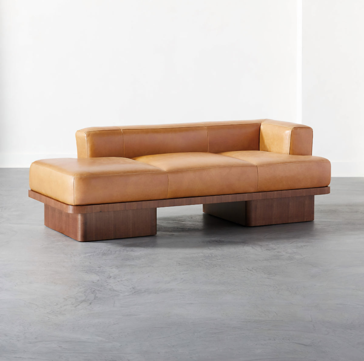 THE ONE × Serafin — Brown Leather Daybed