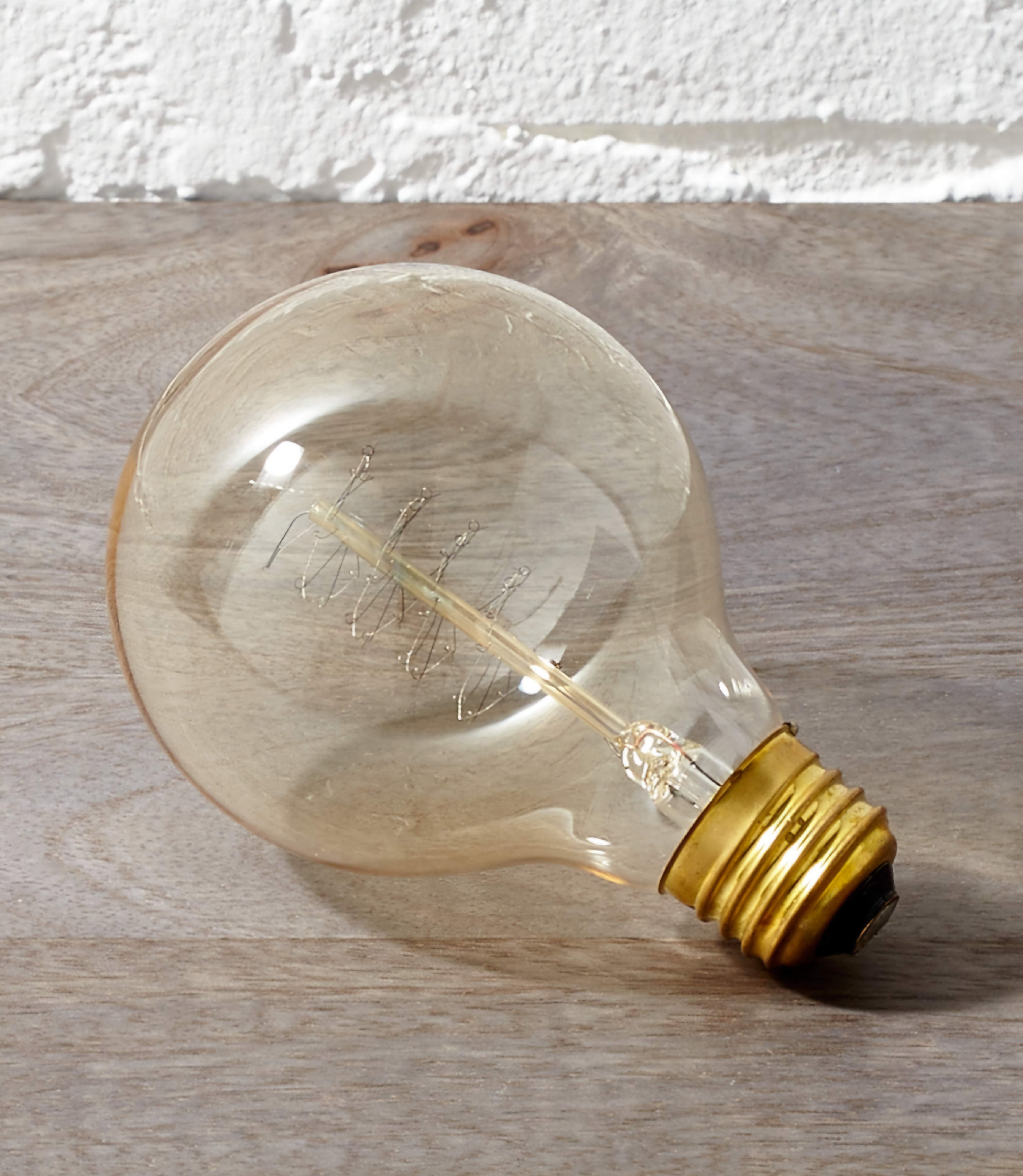 THE ONE × Spiral — Filament 40W Light Bulb