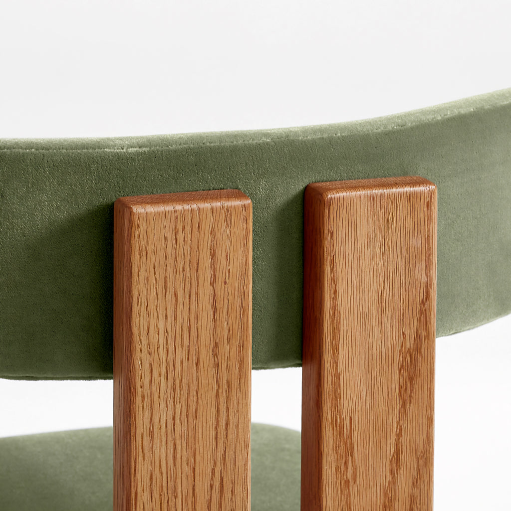 THE ONE × Ceremonie — Chaise de salle à manger en bouclé