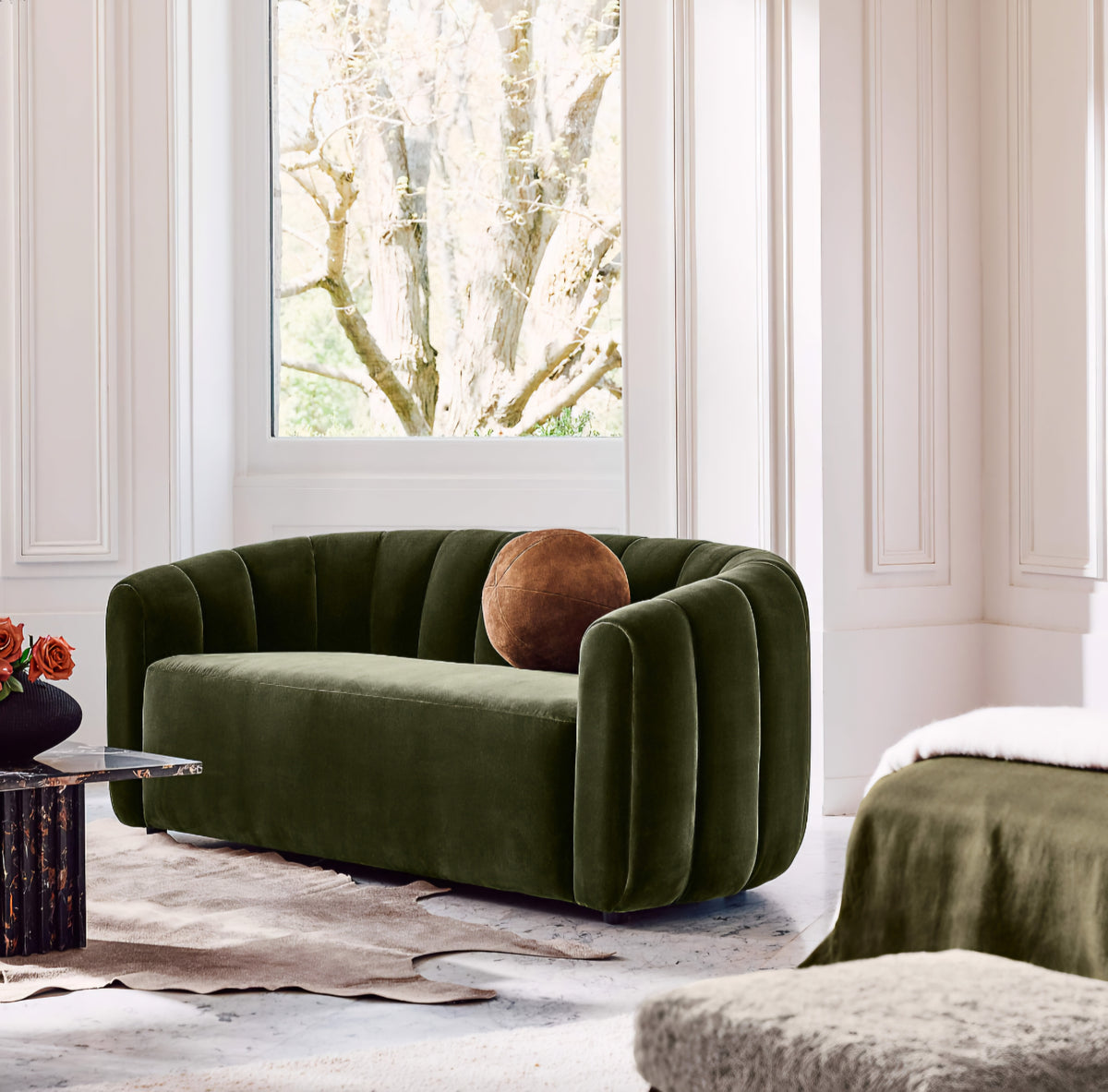 THE ONE × Fitz — Channeled White Boucle Loveseat