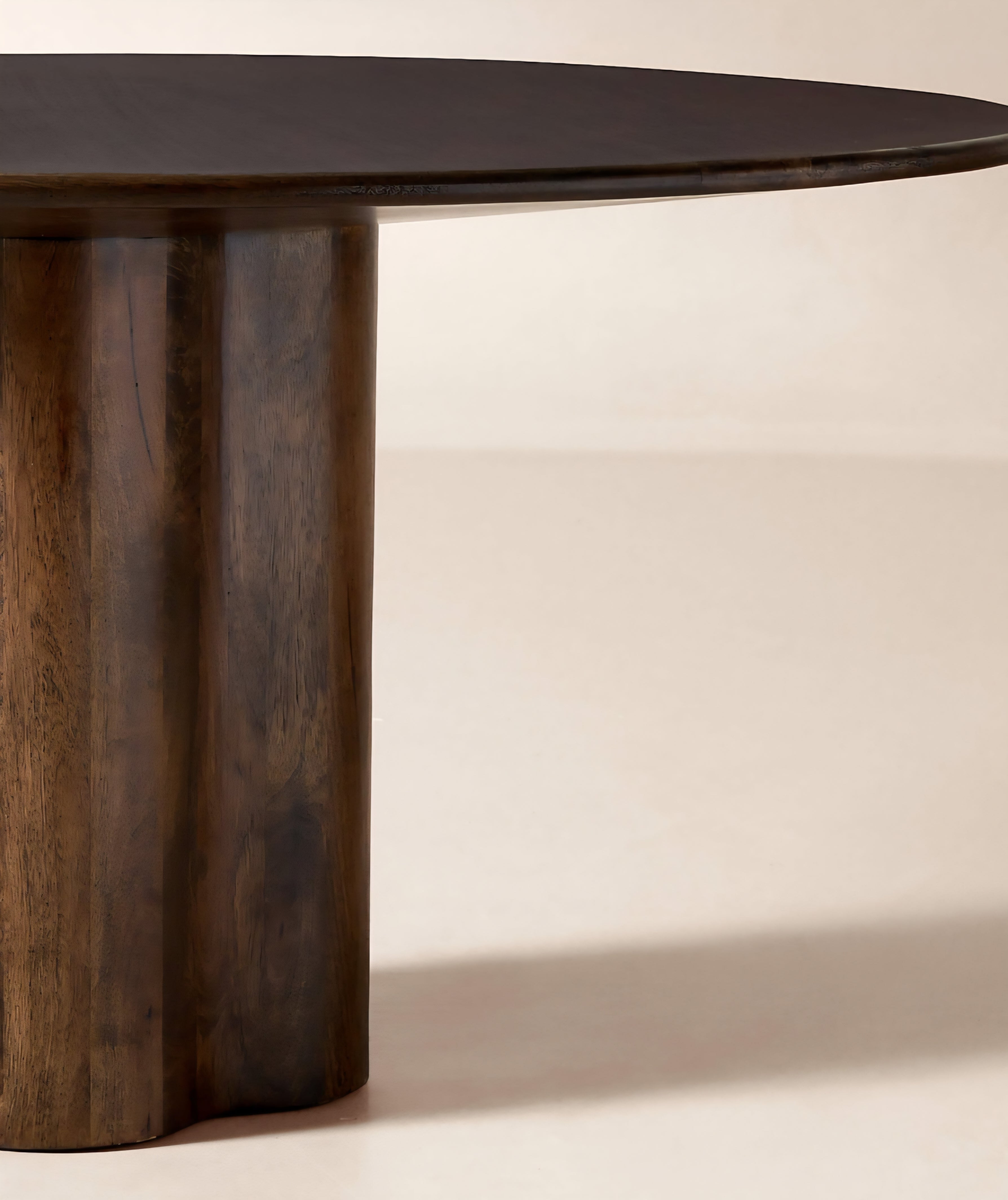 THE ONE × Viggo — Dark Mango Wood Dining Table