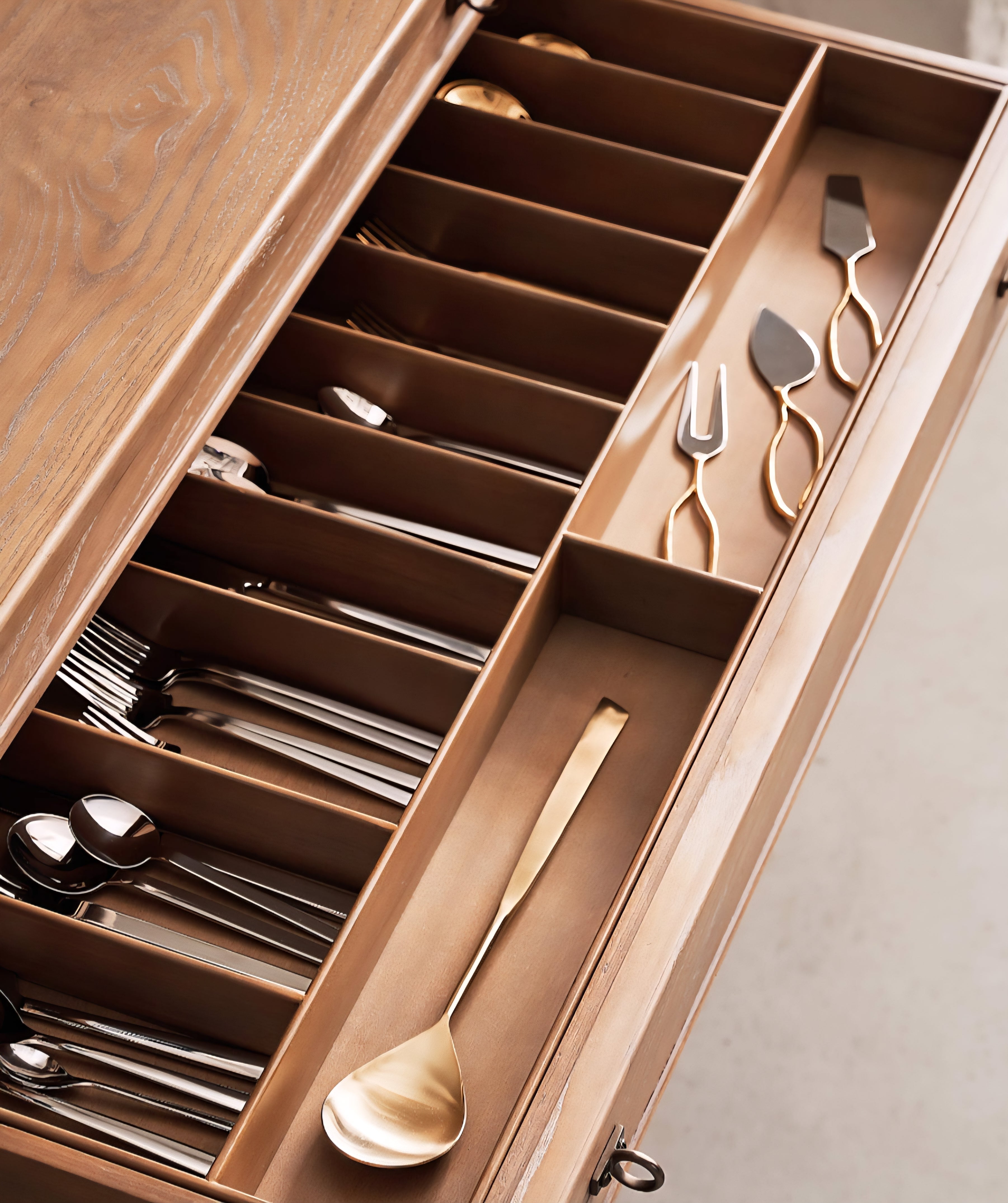 THE ONE × Valleta — Gold Cheese Knives Set of 3