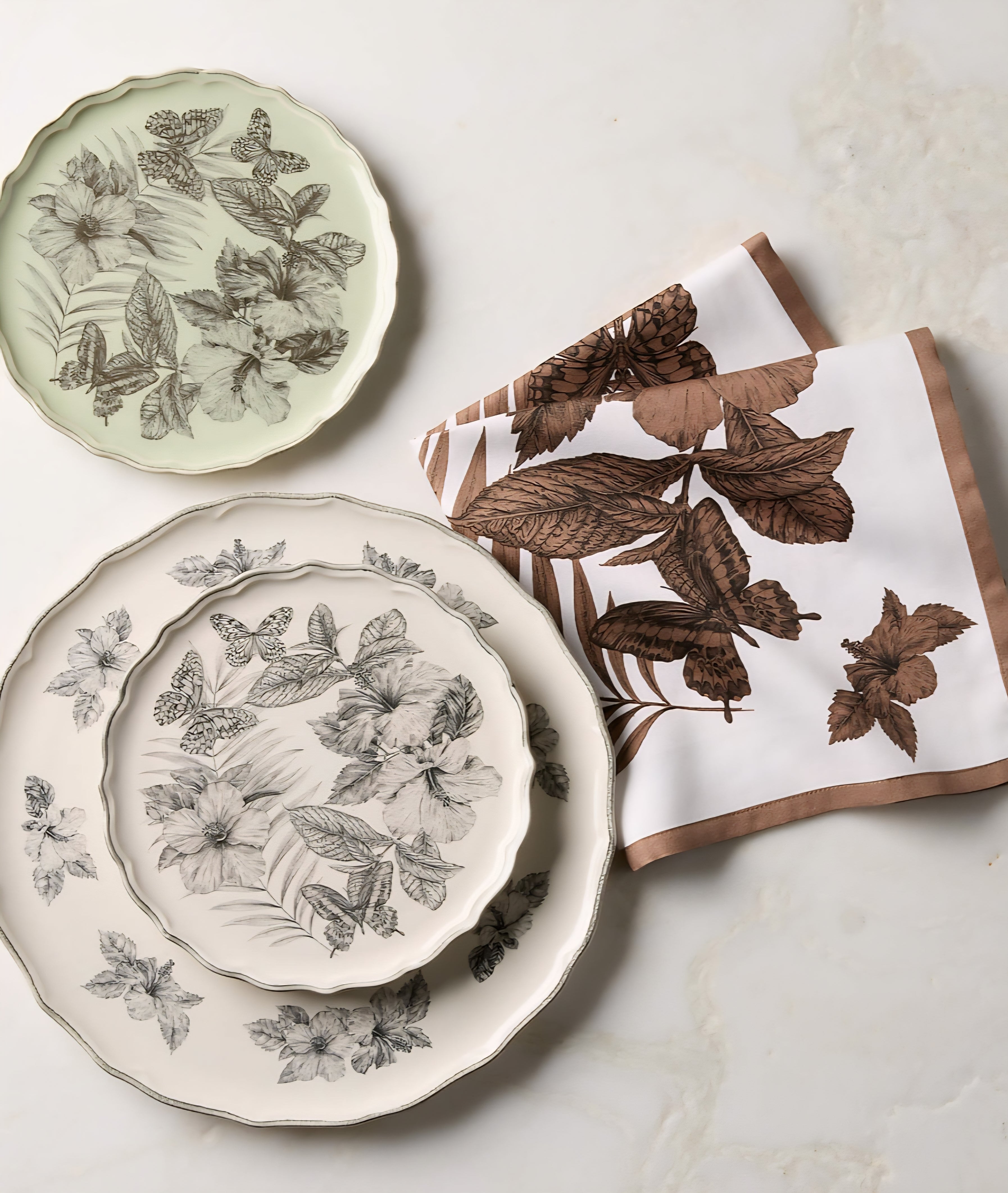 THE ONE × Everly — Round White and Black Patterned Serving Platter