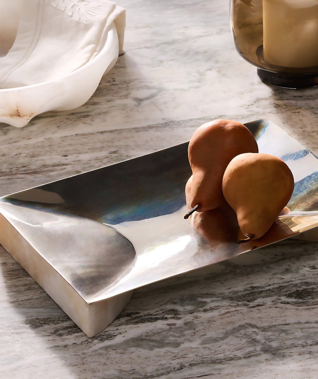 THE ONE × Akri — Champagne Gold and Cream Onyx Serving Platter