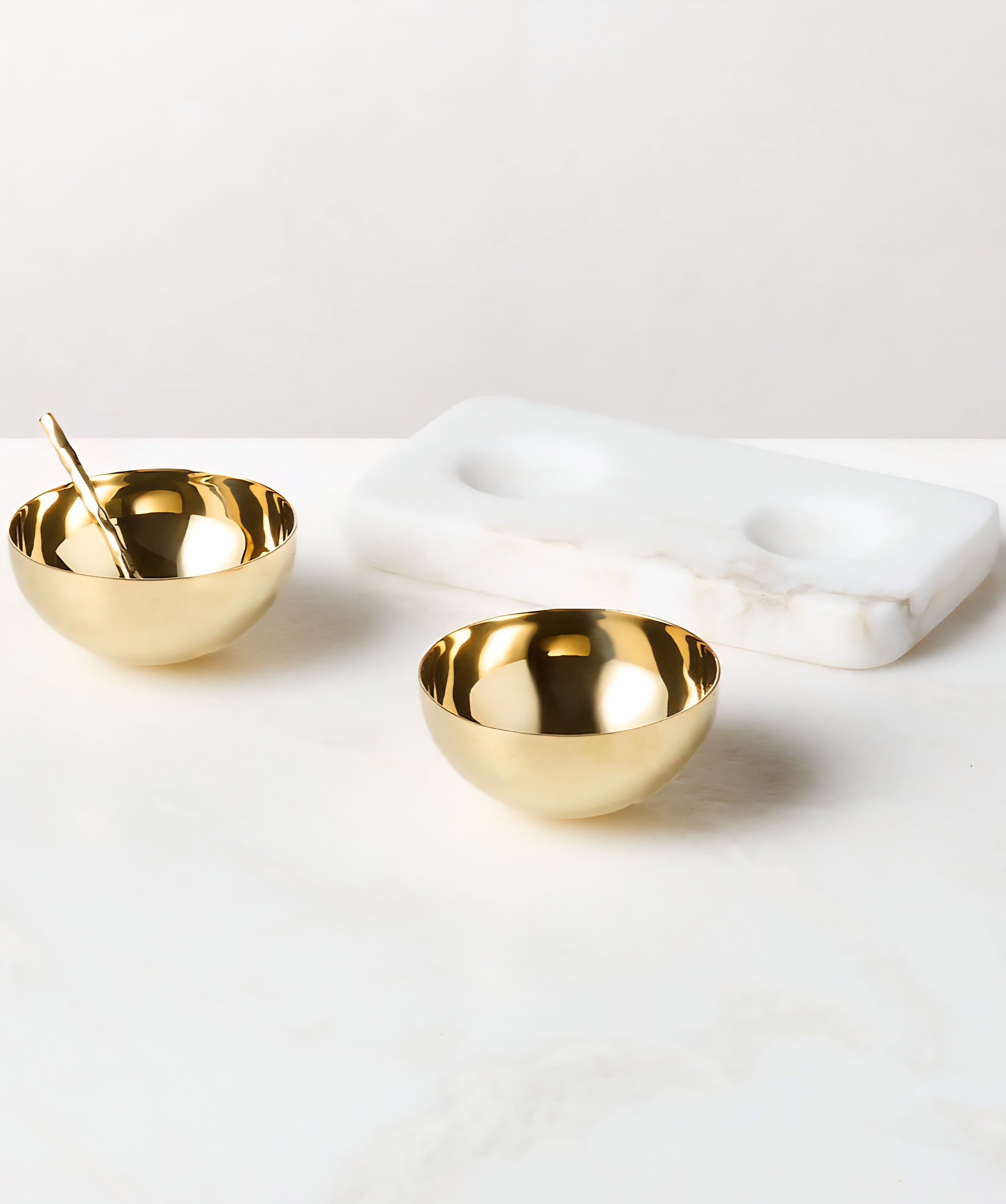 THE ONE × Unlacquered — Mini Pinch Bowl Set with White Alabaster Base
