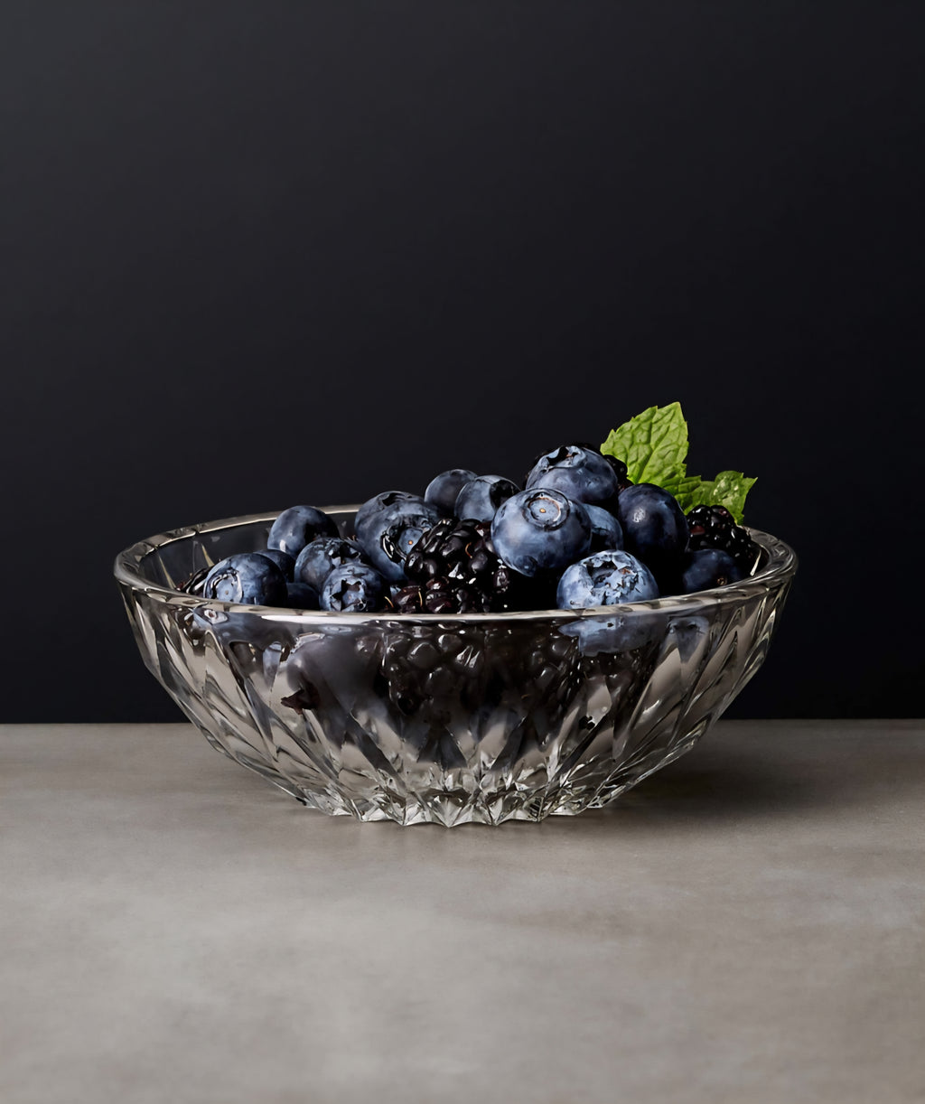 THE ONE × Daphne — Glass Serving Bowl