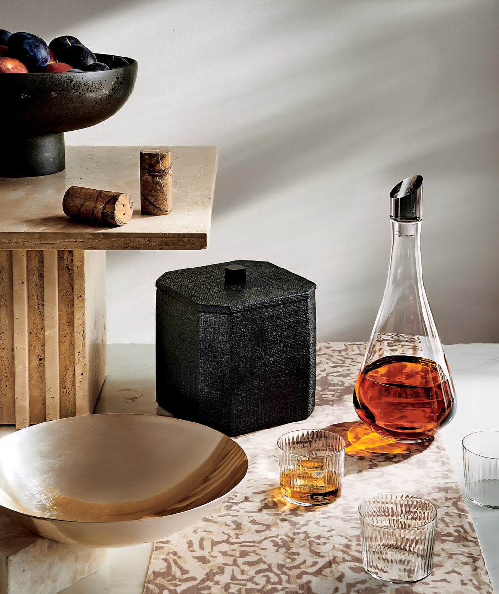 THE ONE × Akri — Champagne Gold and Cream Onyx Low Serving Bowl